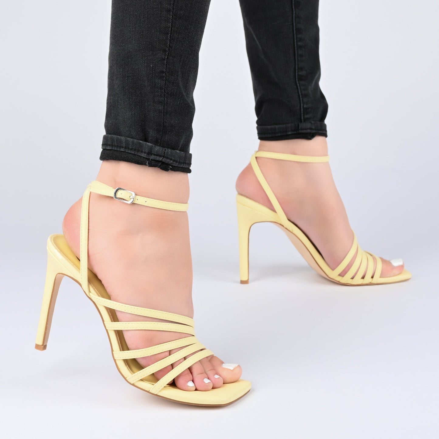 JOURNEE Collection Louella Heels, Yellow